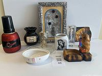 Group shot of all décor items