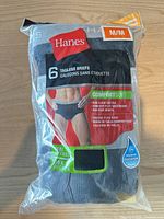 Front of sealed Hanes 6-pack tagless briefs package