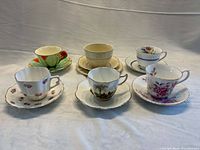 Overall view of six teacup & saucer sets