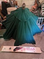 Full umbrella canopy with finial and box