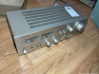 Overall view of Technics SU-Z2 amplifier top and front