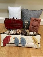 Group shot showing all items in lot