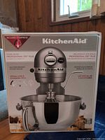 Factory box showing KitchenAid Professional 550 Plus mixer image