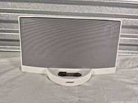 Front view of Bose SoundDock speaker