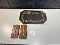 Overall view of tray and two plaques