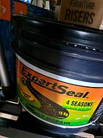 Front of pail showing ExpertSeal label and capacity