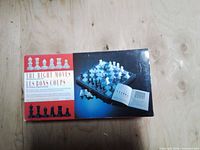 Closed box top showing set artwork and bilingual title