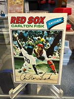 Front of 1977 Topps Carlton Fisk card on stand