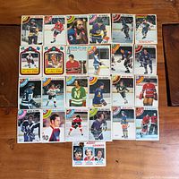Full layout of all 25 hockey cards