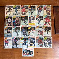 Full layout of all 25 1977-78 O-Pee-Chee hockey cards