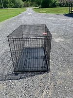 Crate side view showing overall structure
