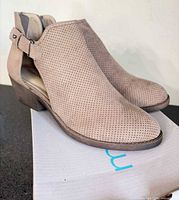 front angle view of pair on box