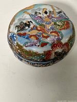 Top view showing geisha scene and moriage decoration