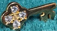 front view showing diamond-set key head