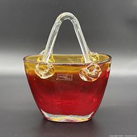 Front view showing color gradient and handles