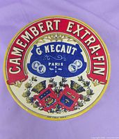 Top view Camembert Extra-Fin plate