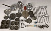 Group view of entire toy cookware lot