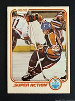 Front of Wayne Gretzky O-Pee-Chee Super Action card