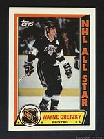 Front view of Wayne Gretzky Topps sticker