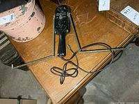 Full antenna with cable on tabletop