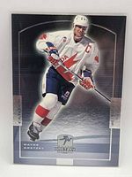 Front of 2000 Upper Deck Wayne Gretzky Team Canada card in sleeve