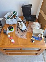 overview of all lot items on table