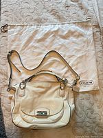 Bag, strap and dust bag overview