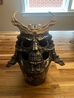 Front view of Shao Kahn helmet bucket