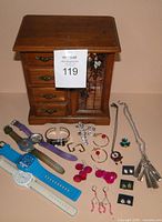 All items laid out with jewelry box closed