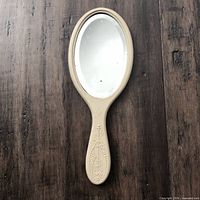 Full view of mirror front