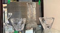 Full set: tall vase centered, two small bowls on either side
