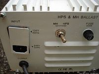Front panel showing input selector, MH/HPS toggle, fuse