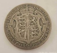 Reverse of 1920 half crown showing crowned shield design
