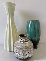 three vases front view
