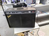 Front view of the Fender FM 212R amplifier