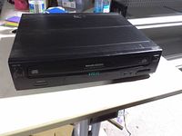 Front view showing Philips Magnavox CDC735 CD changer