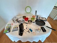Full lot overview on table