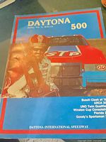 Front cover of 1982 Daytona 500 program showing car and event details