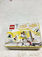 Front of sealed LEGO Classic 11012 box