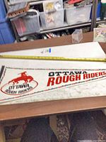 Full banner with measuring tape showing length