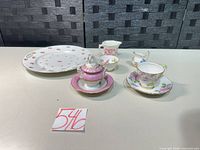 Overview of all six porcelain pieces