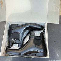 Boots inside original box showing both sides