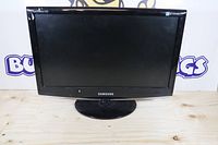 Front view of Samsung SyncMaster 933 monitor on stand