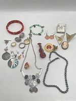 Overview of entire jewelry lot laid out