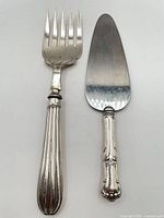Both serving pieces full view