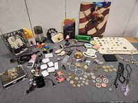 Overall view of entire mixed lot on table