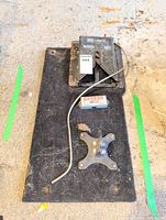 Complete set showing docking base, control unit, floor plate and bracket