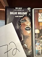 Front cover of BD Jazz Billie Holiday comic book with 2 CDs