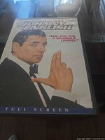 Front cover of Johnny English DVD case