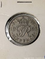 Reverse of 1951 sixpence showing crowned GR and date